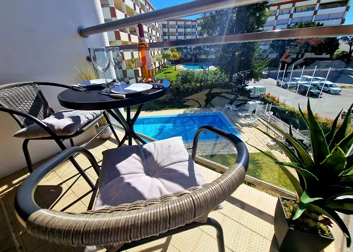 Zarco - Cosy Apartment In Vilamoura With A Balcony With View To The 2 Swimming Pools - Near The Beach & The Marina