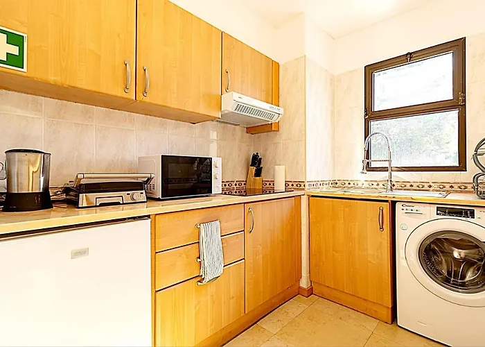 Zarco - Cosy Apartment In Vilamoura With A Balcony With View To The 2 Swimming Pools - Near The Beach & The Marina