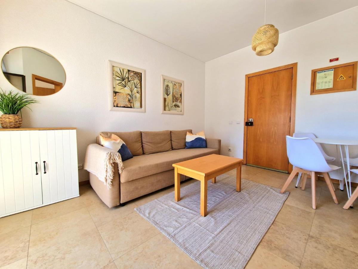 Zarco - Cosy In Vilamoura With A Balcony With View To The 2 Swimming Pools - Near The & The Marina Apartment