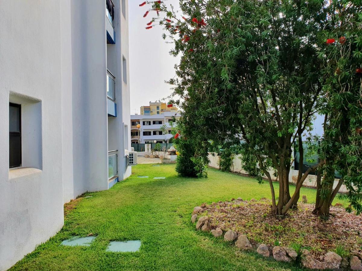 Zarco - Cosy In Vilamoura With A Balcony With View To The 2 Swimming Pools - Near The & The Marina Apartment Quarteira