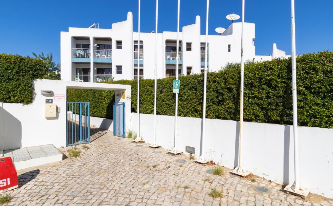 Zarco - Cosy In Vilamoura With A Balcony With View To The 2 Swimming Pools - Near The & The Marina Apartment Quarteira
