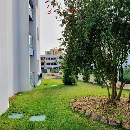 Zarco - Cosy Apartment In Vilamoura With A Balcony With View To The 2 Swimming Pools - Near The Beach & The Marina Quarteira Exterior photo
